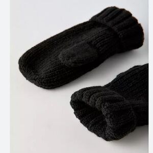☀️ 3/$15 Zara Kids Knit Mittens Gloves Black Winter